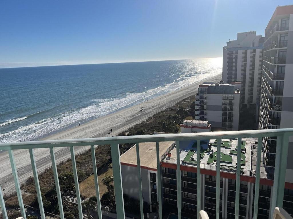Hébergement de vacances 74th Ave N, 1443-44 - Ocean View Sleeps 8